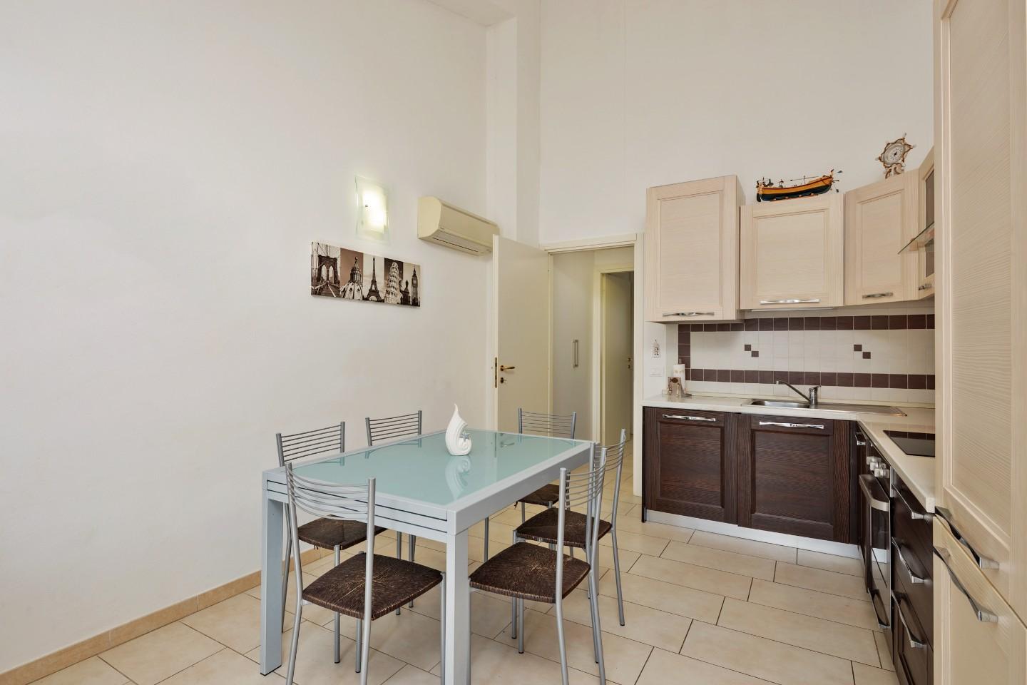 Bilocale arredato in affitto, Pisa marina di