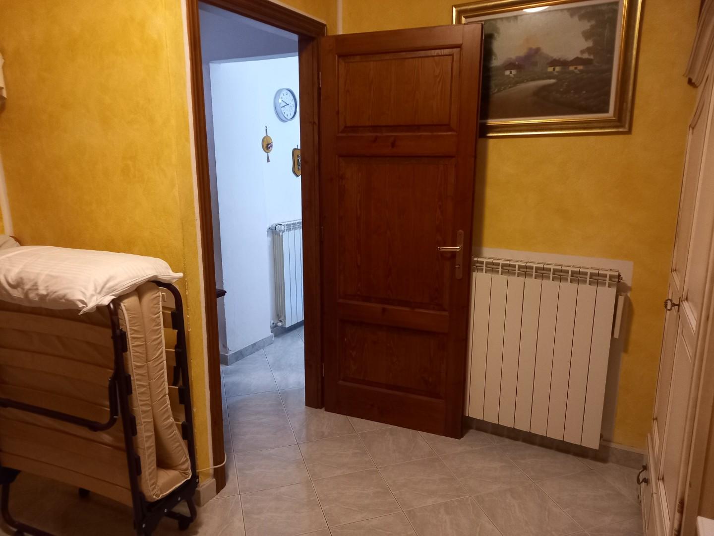 Trilocale arredato in affitto, Pisa marina di