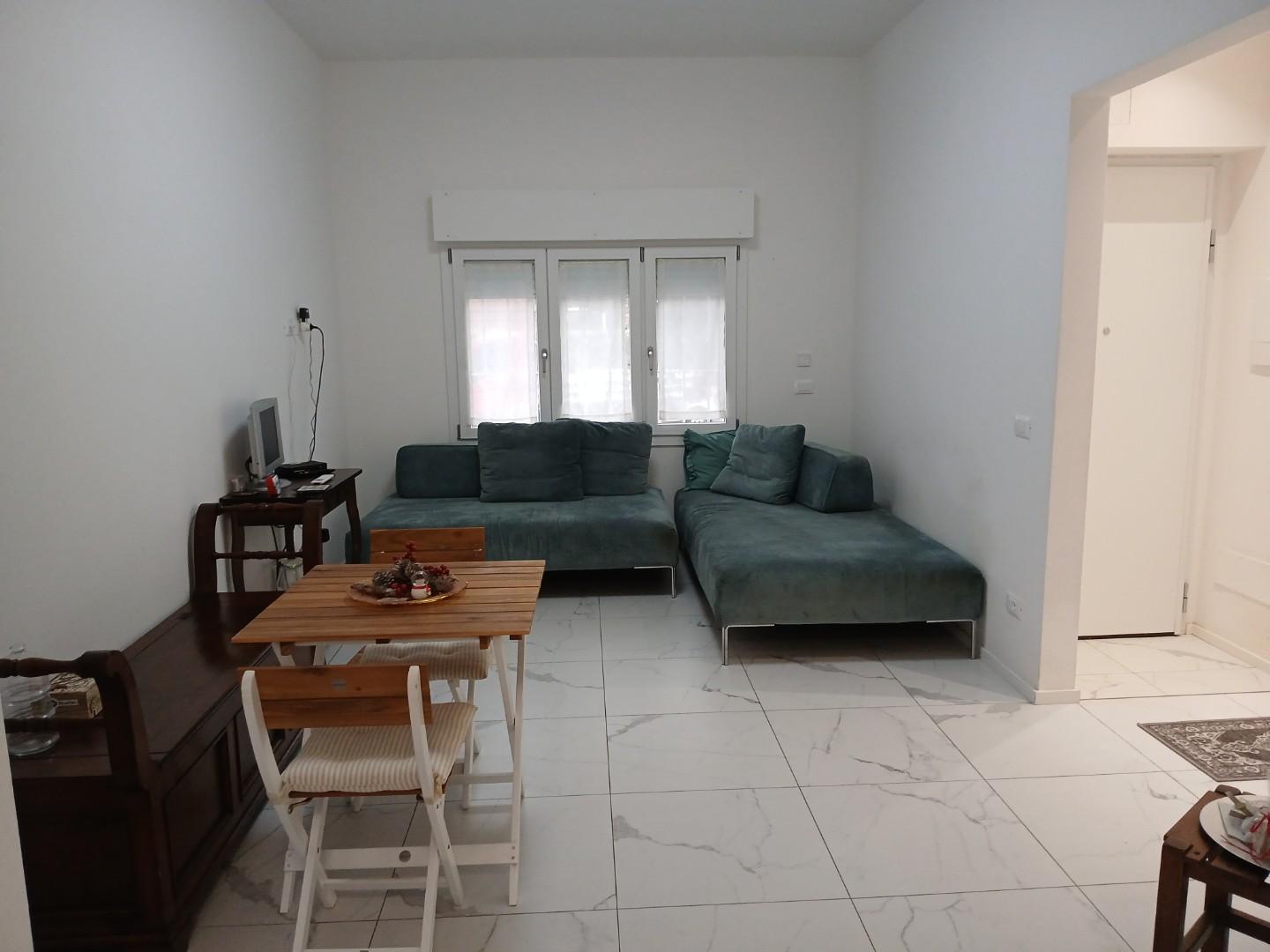 Quadrilocale arredato in affitto, Pisa marina di