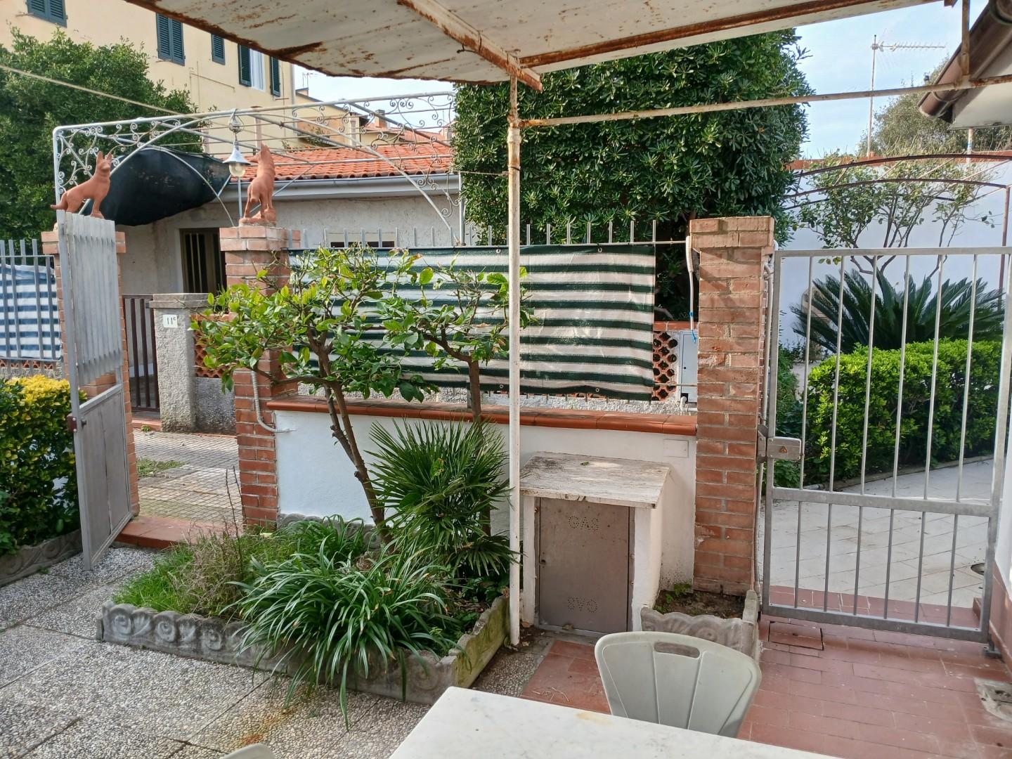 Casa indipendente arredata in affitto, Pisa marina di