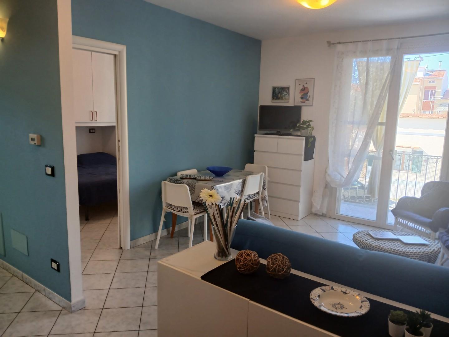 Trilocale arredato in affitto, Pisa marina di