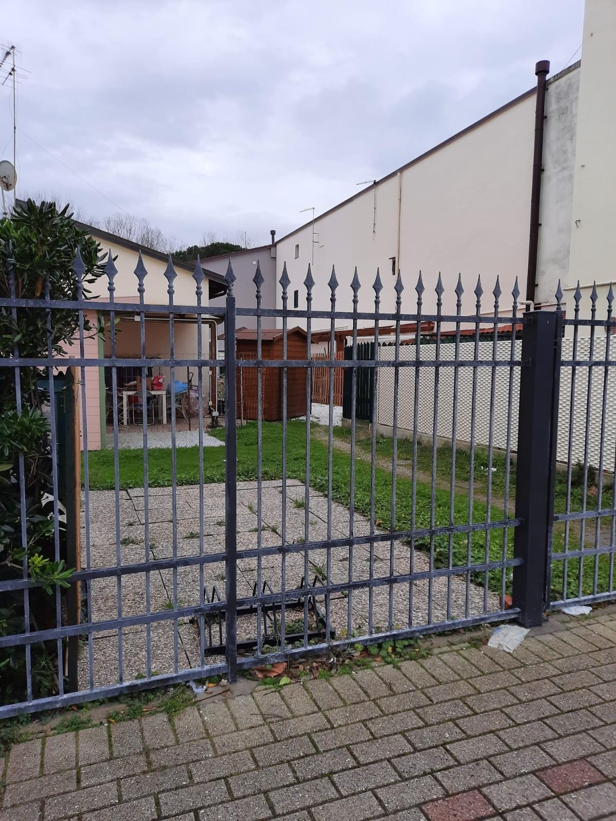 Casa indipendente arredata in affitto, Pisa marina di