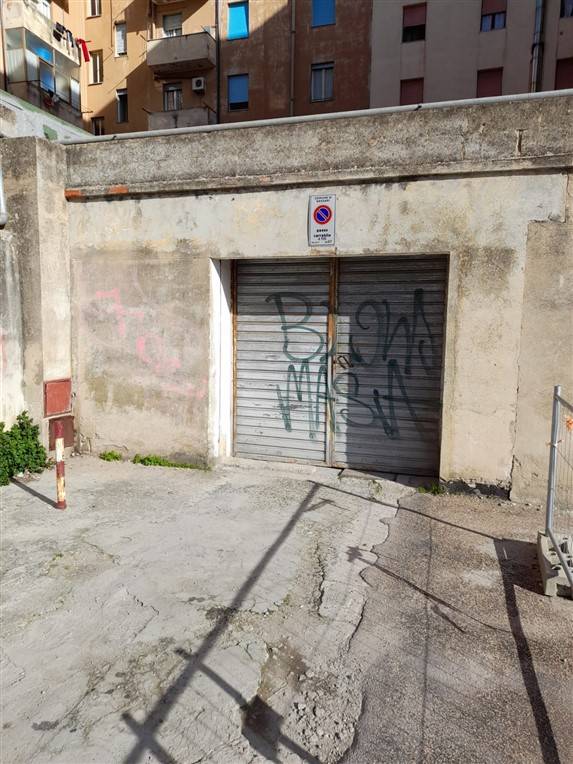 Box/Garage 12mq in vendita, Sassari centro via roma