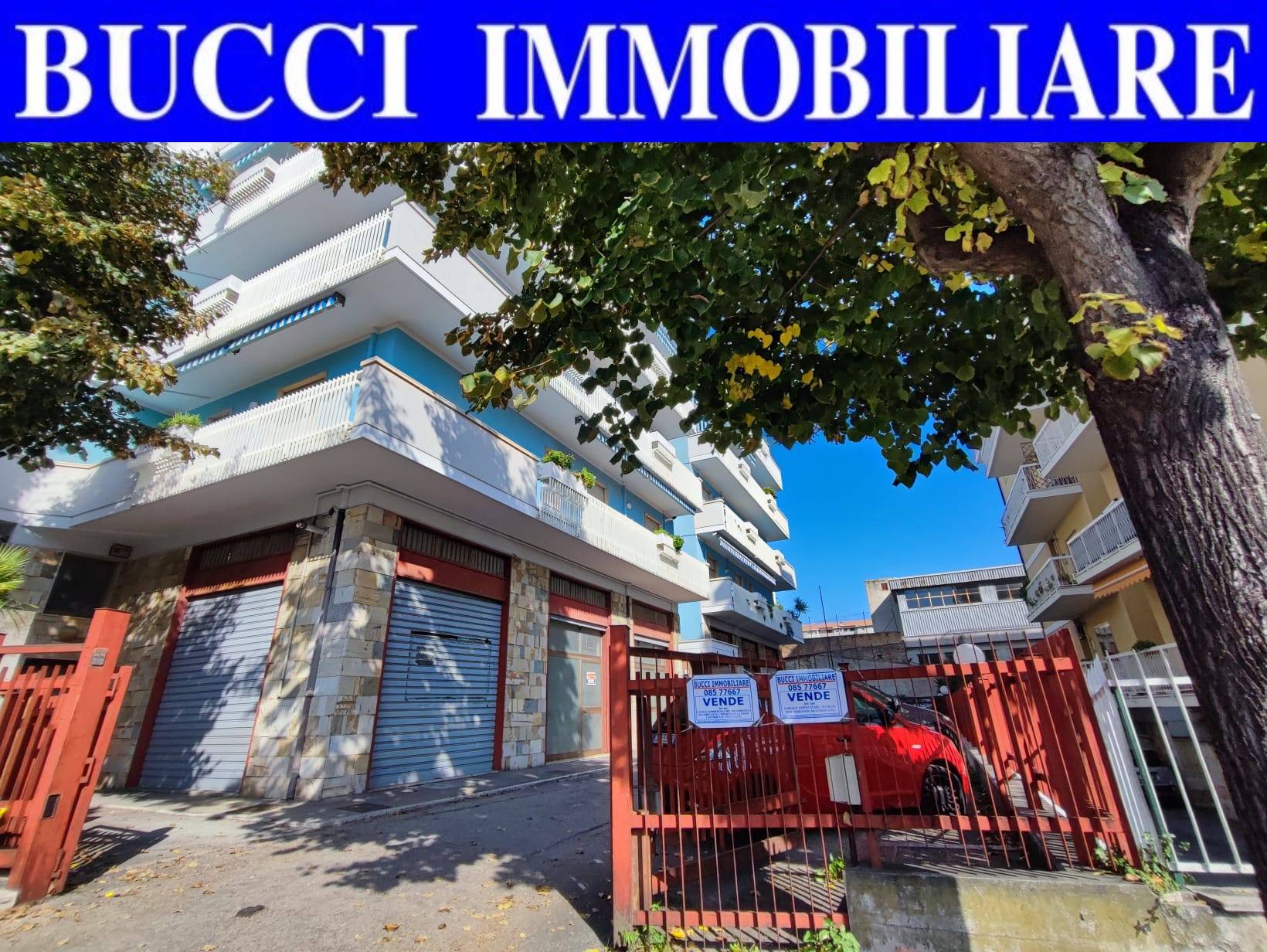 Locale commerciale in vendita, Pescara zona colli