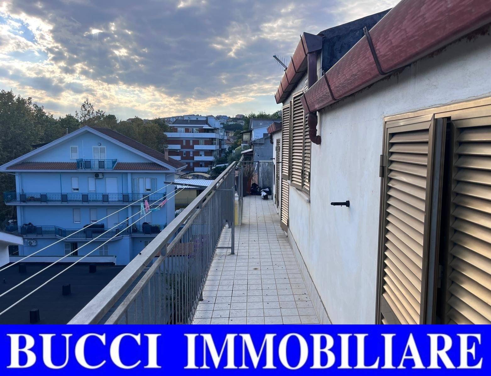 Appartamento in vendita a Pescara, Zona Colli