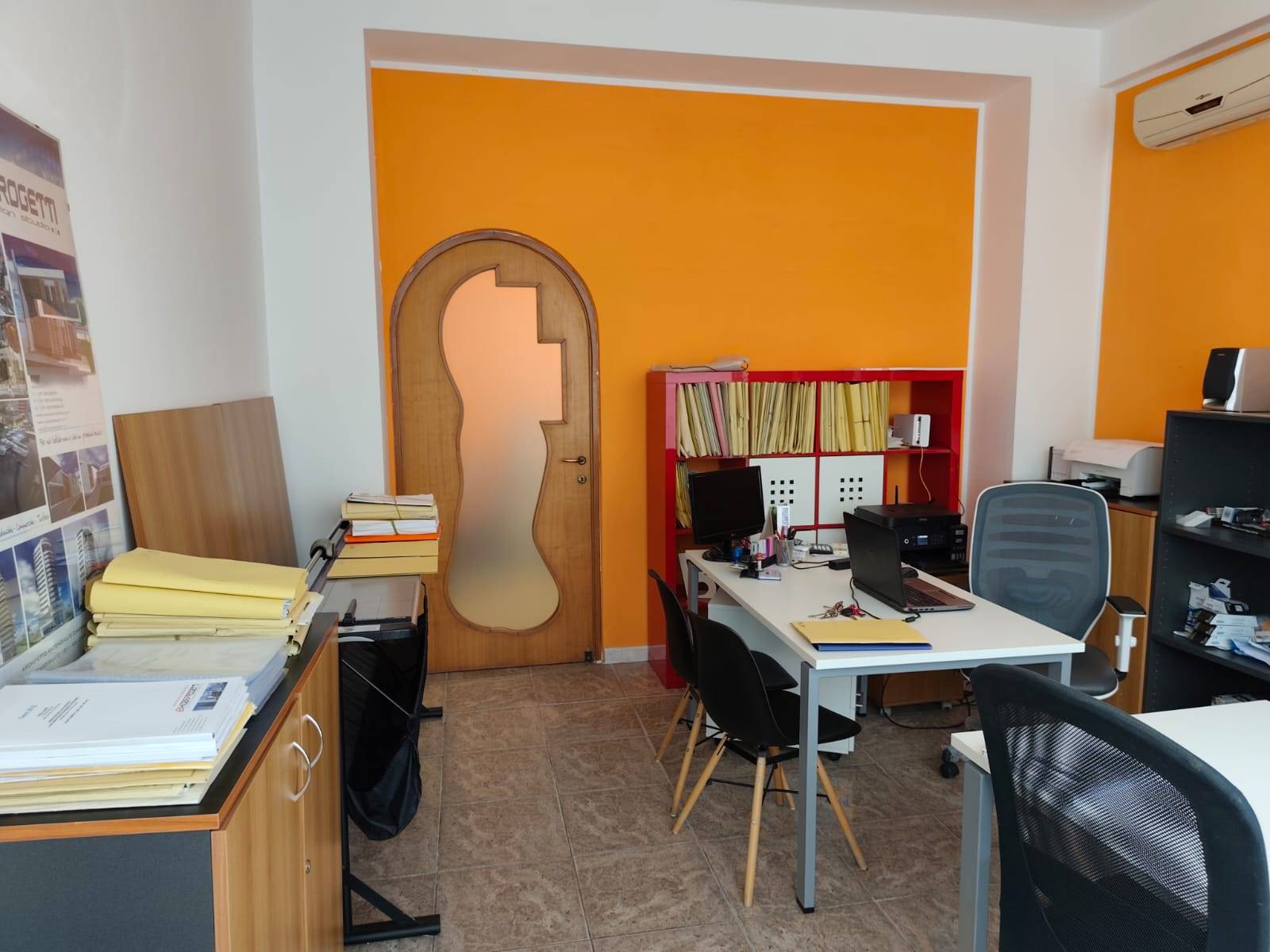 Locale commerciale in affitto a Pescara, Zona Nord