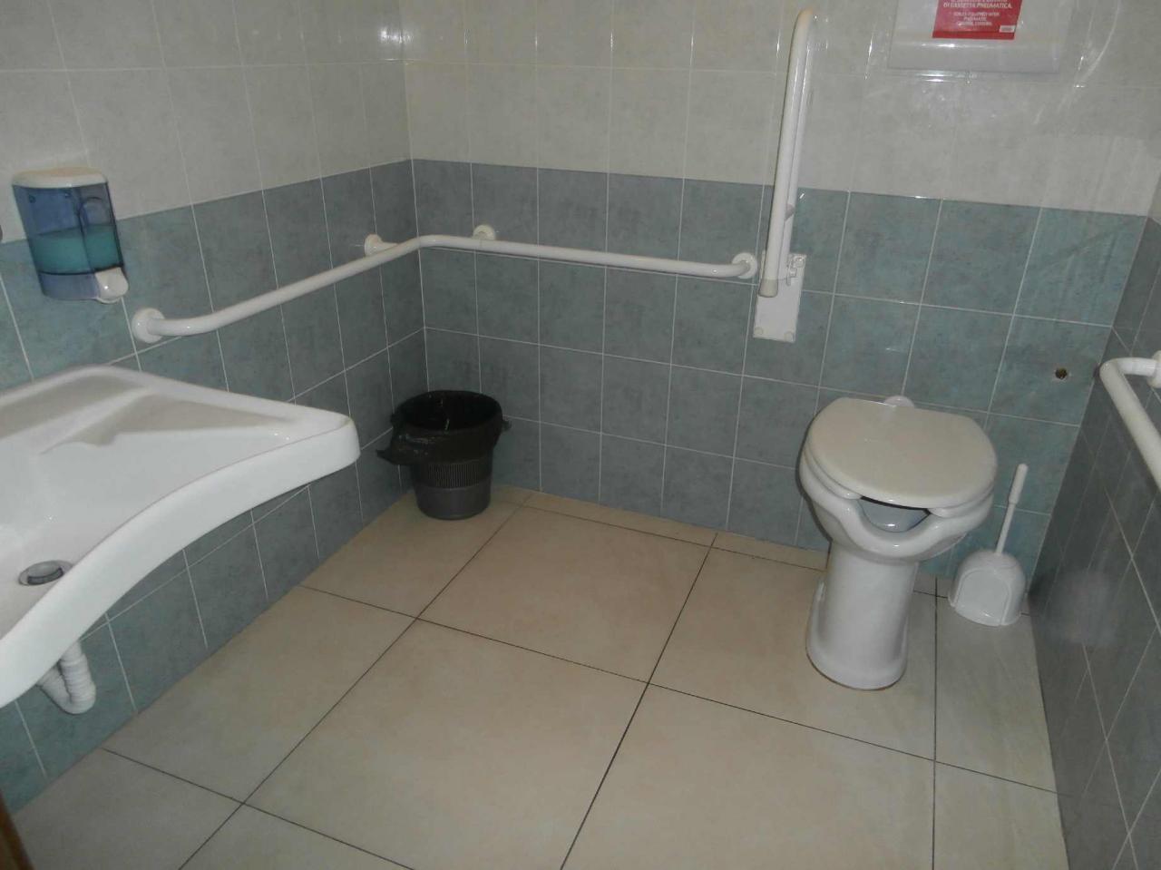 Attivit commerciale in vendita a Pescara, Porta Nuova