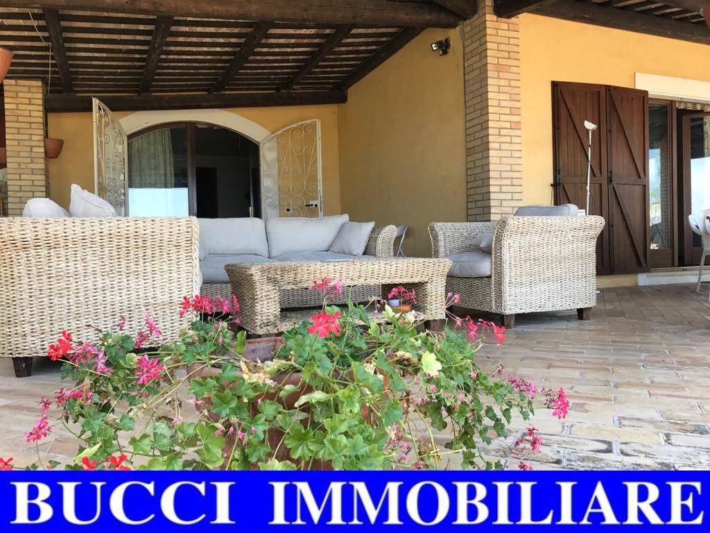 Villa, Casa singola in vendita a Civitaquana, Salaiano