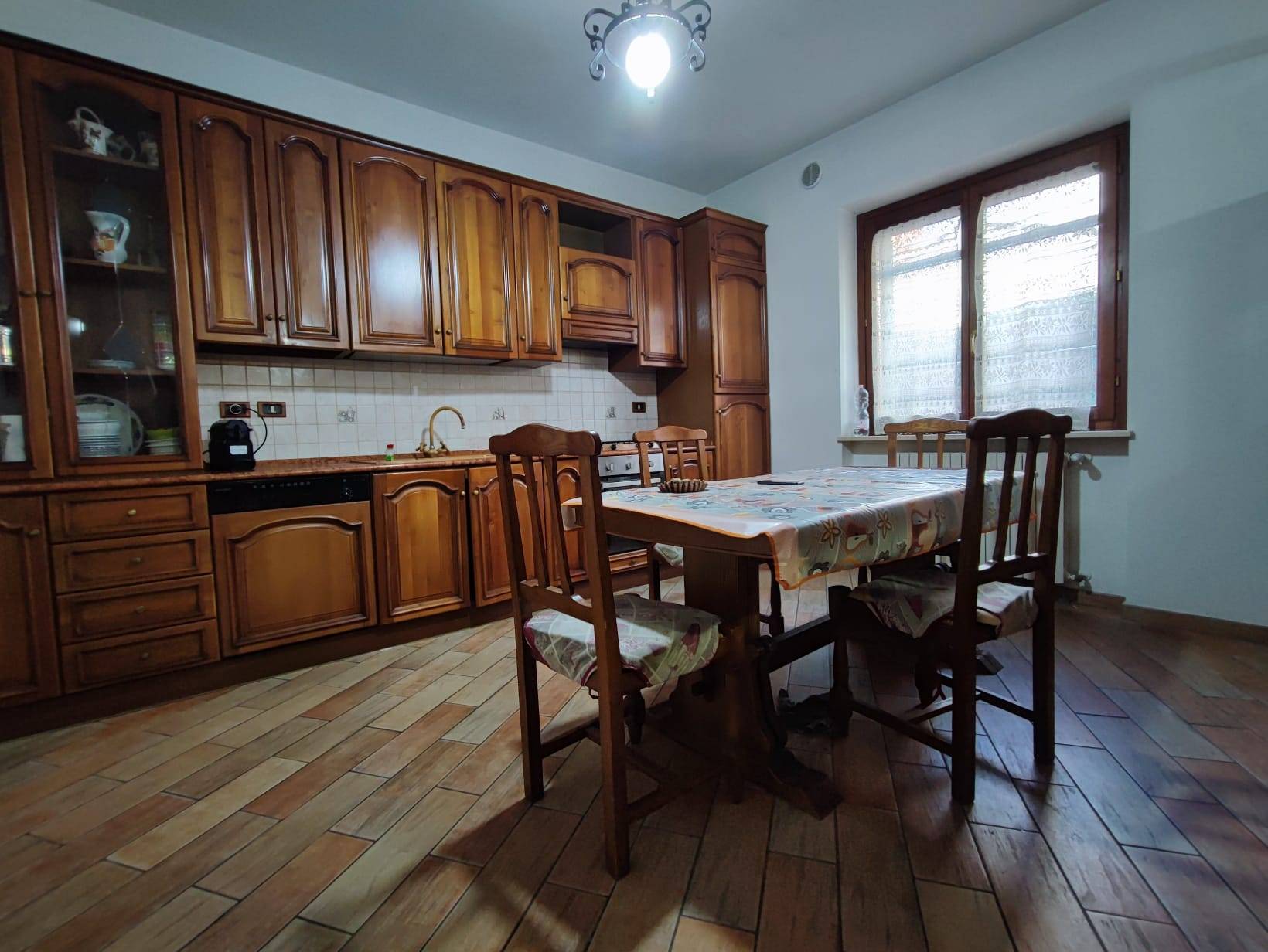 Villa, Casa singola in vendita a Pescara, Zona Ospedale