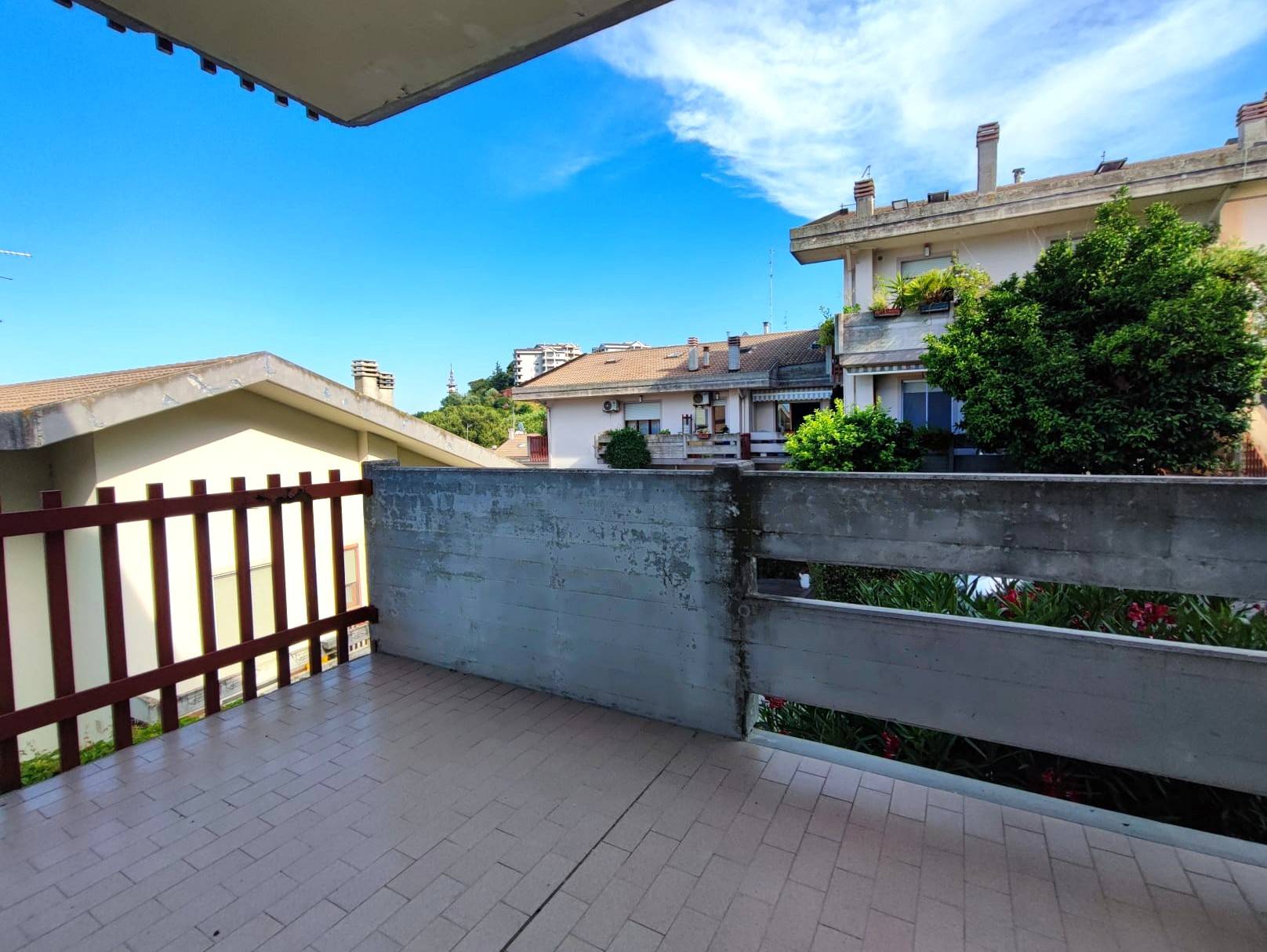 Appartamento in vendita a Pescara, Zona Colli