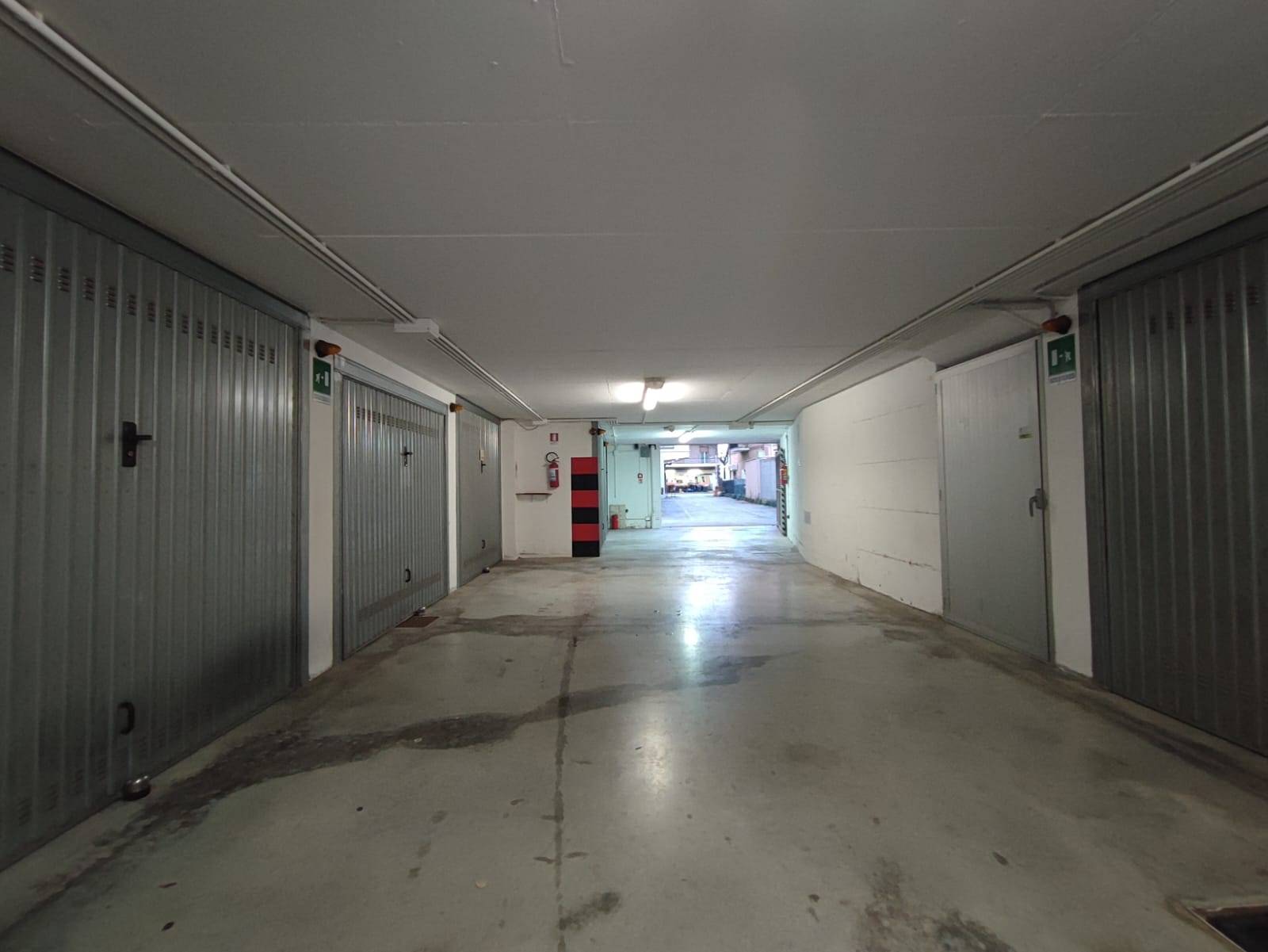 Garage in vendita a Pescara, Zona Nord