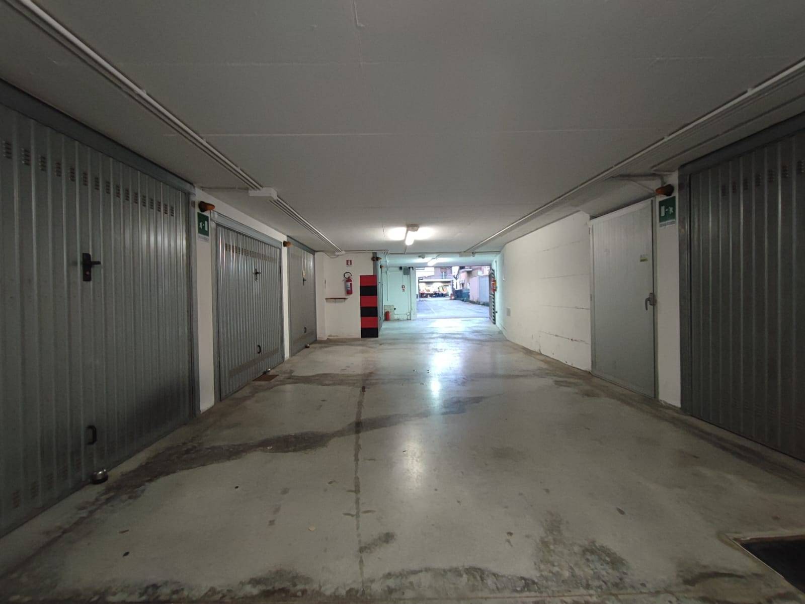 Garage in vendita a Pescara, Zona Nord