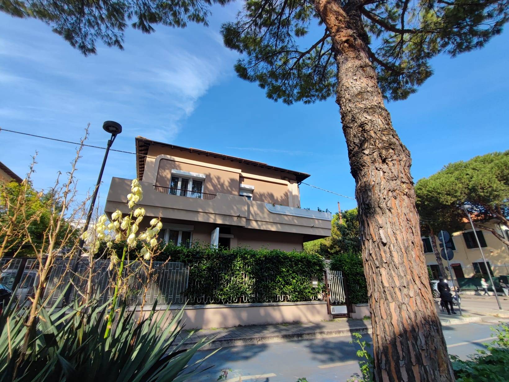 Villa, Casa singola in vendita a Pescara, Centro