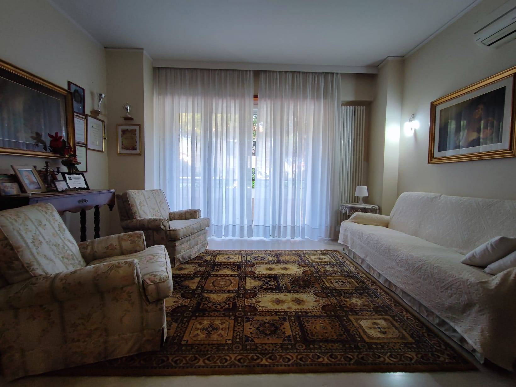 Villa, Casa singola in vendita a Pescara, Centro