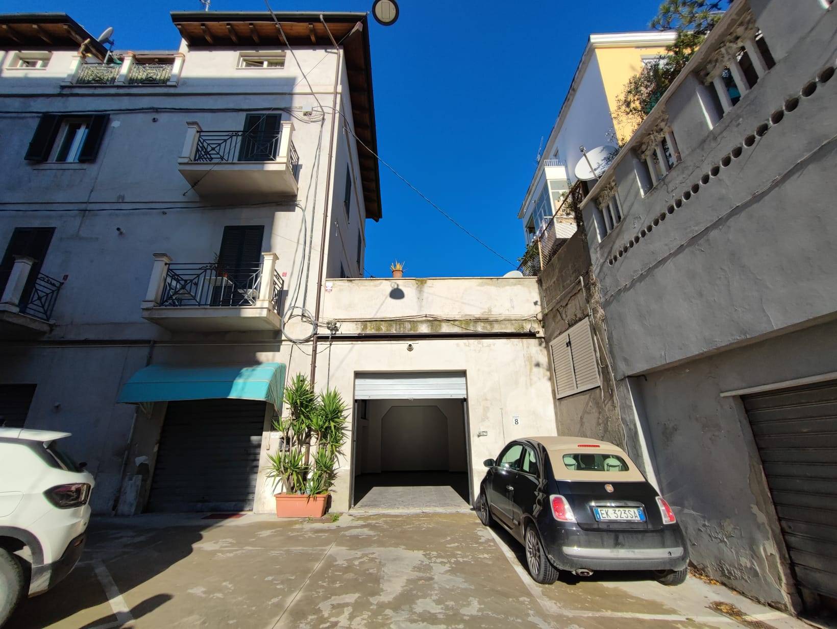 Garage in affitto a Pescara, Centro