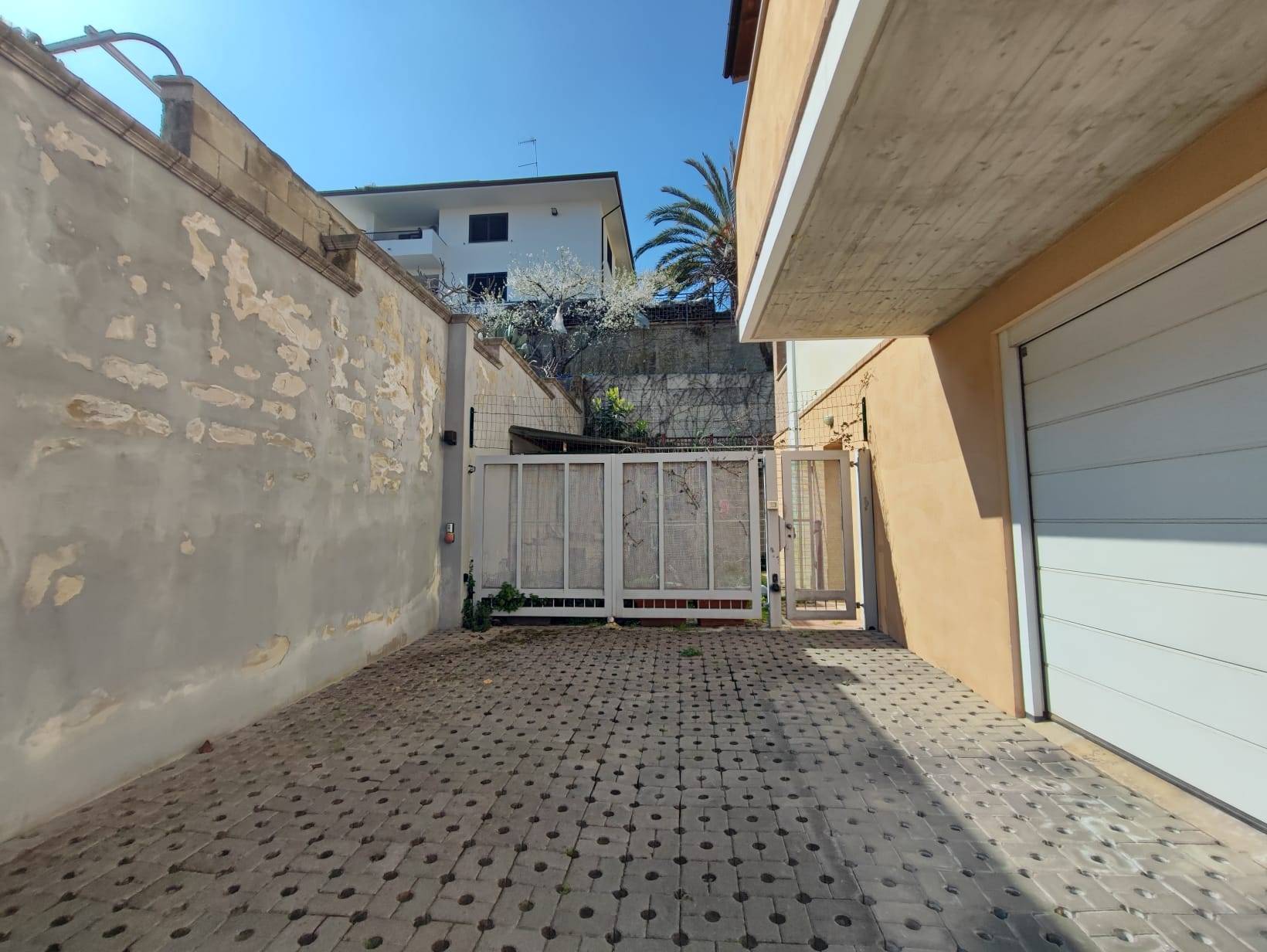 Appartamento in vendita a Montesilvano, Montesilvano colli