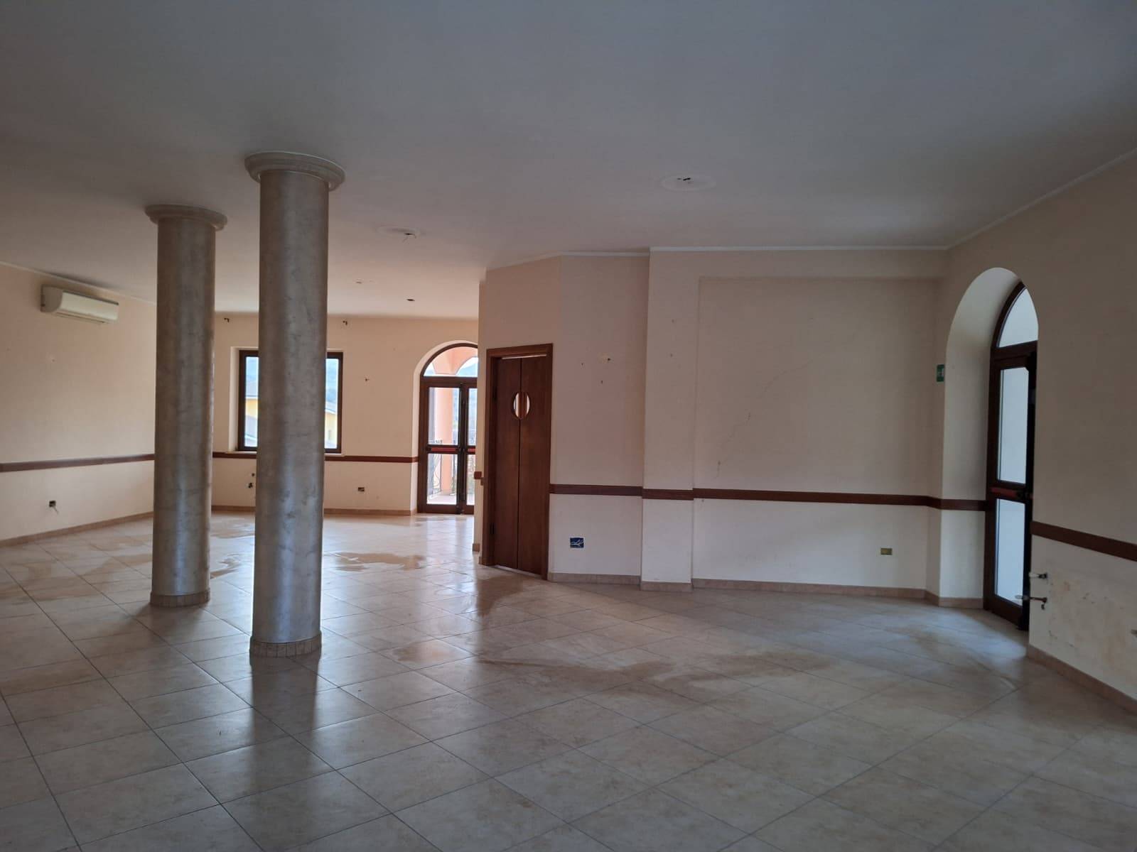 Villa, Casa singola in vendita a Alanno