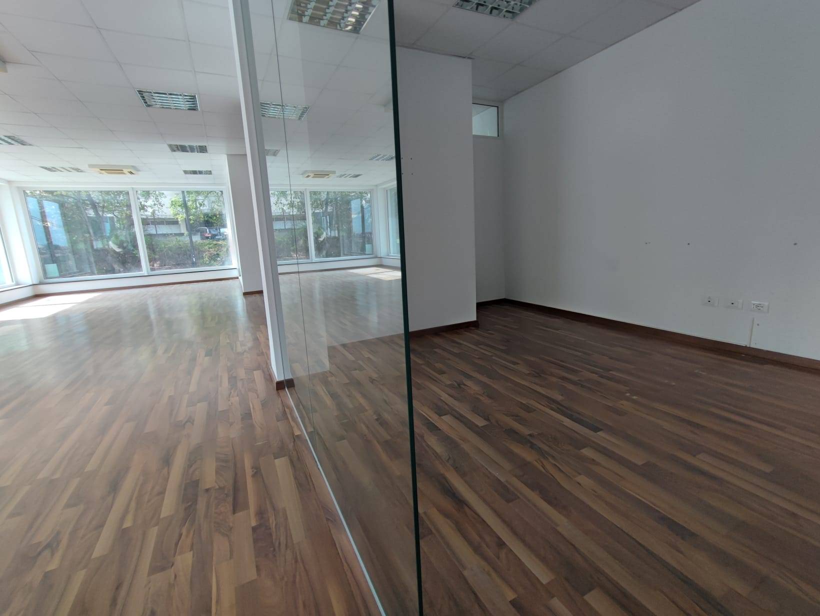 Locale commerciale in affitto a Pescara, Zona Colli