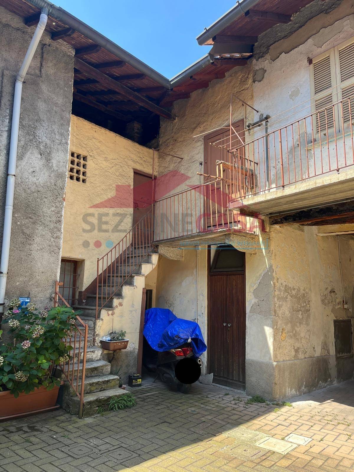 Appartamento in vendita a Saronno, Centro