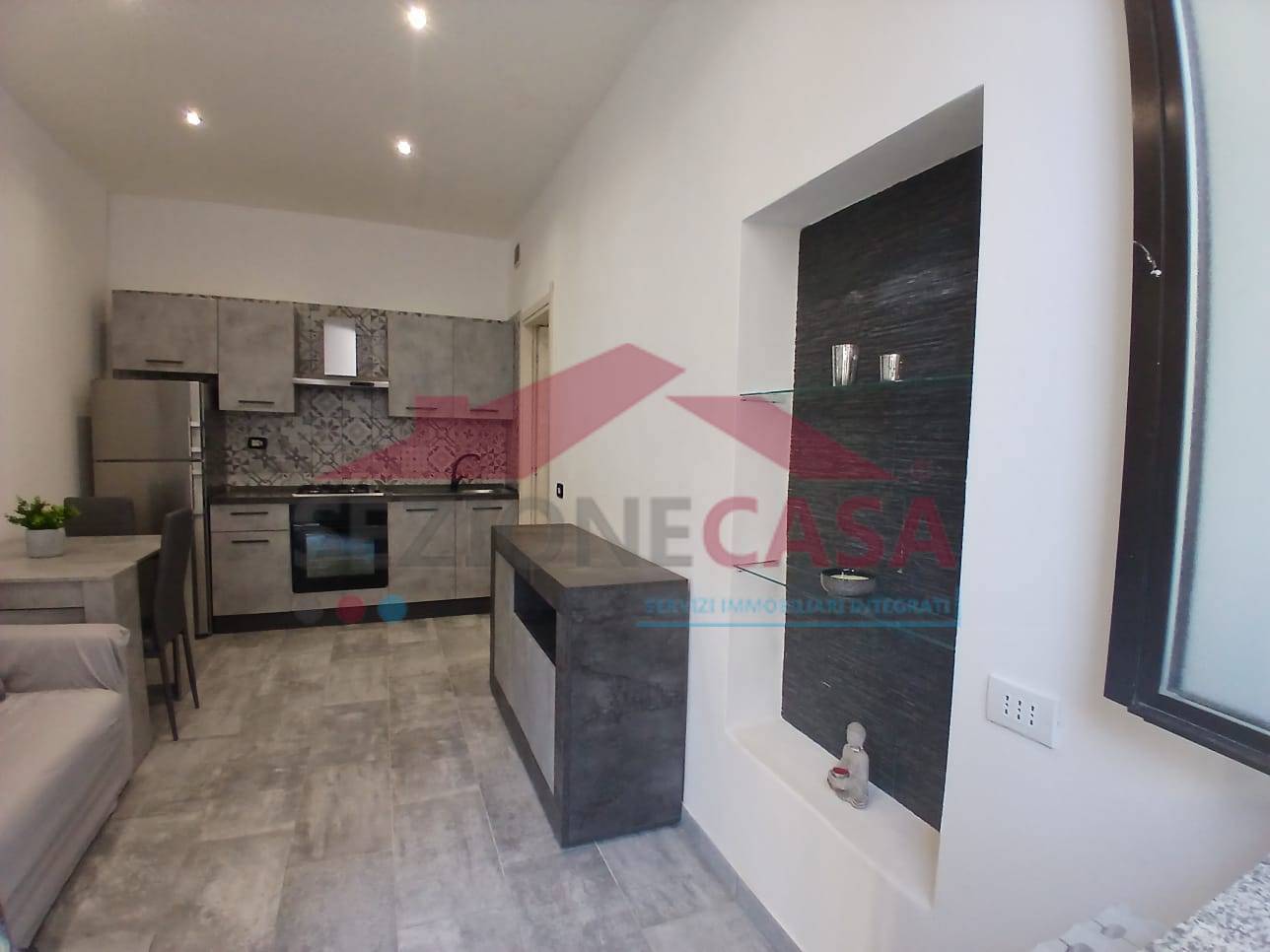 Appartamento in vendita a Saronno, Centro