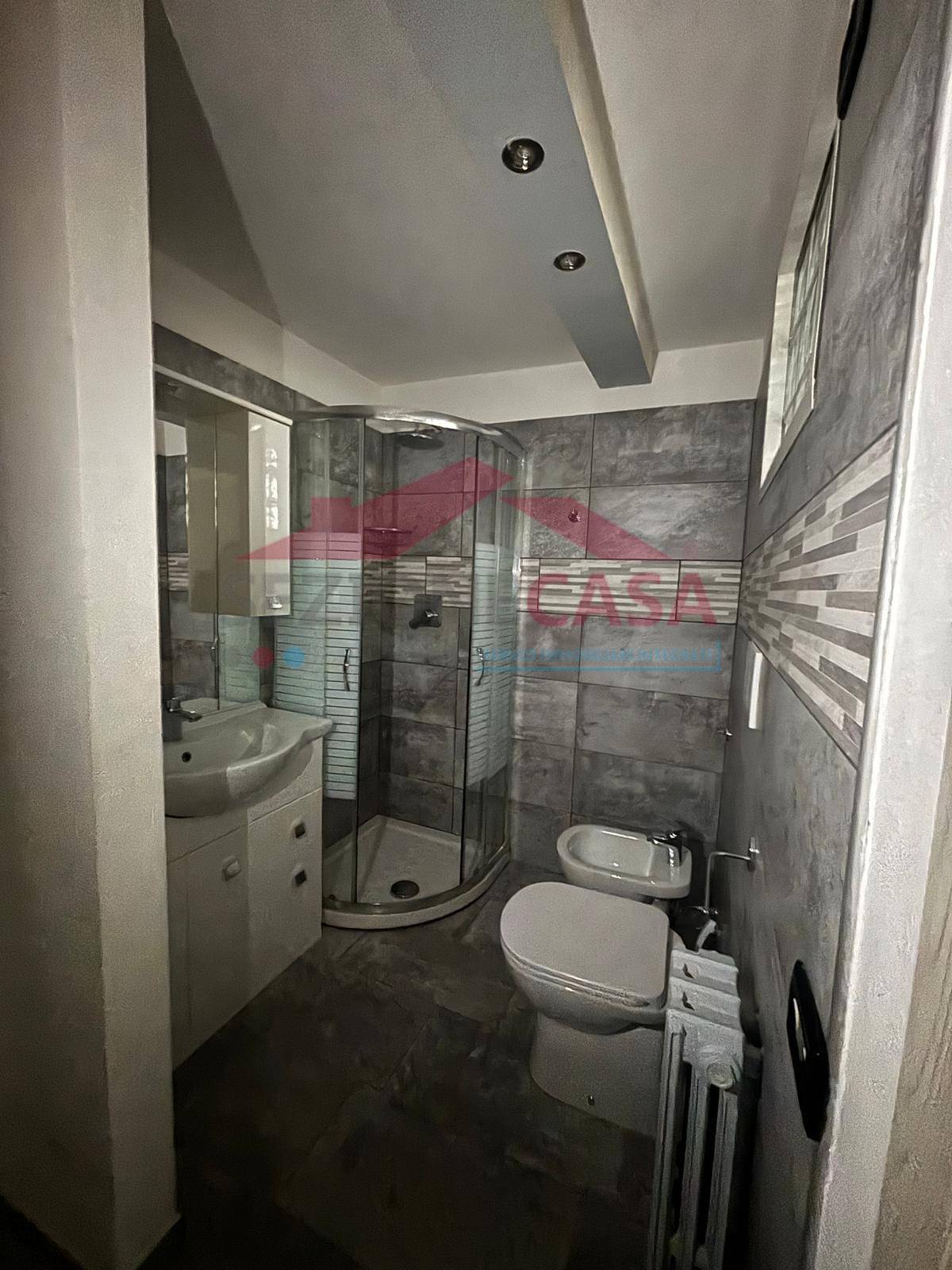 Appartamento in vendita a Saronno, Centro