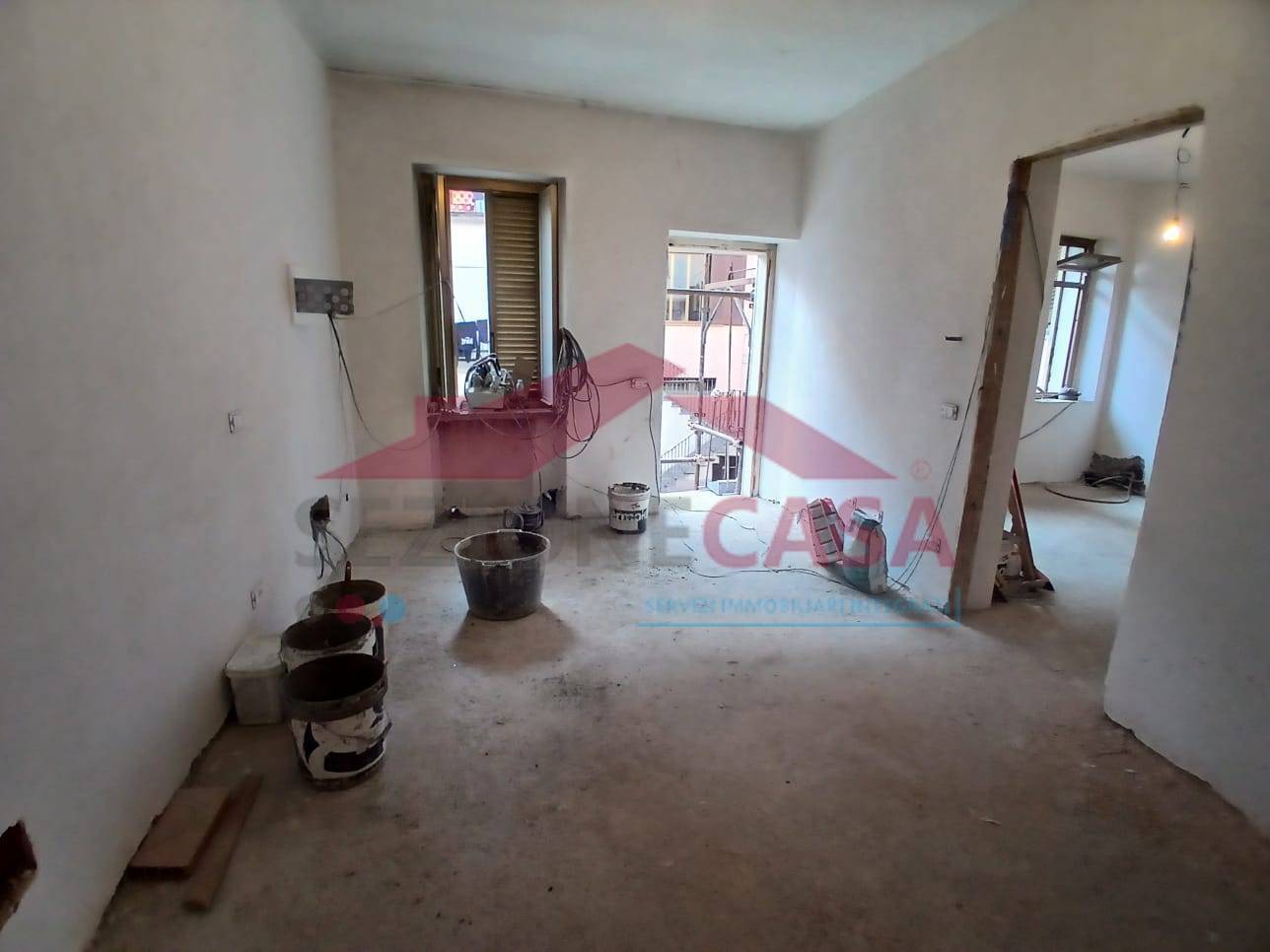 Appartamento in vendita a Saronno, Centro