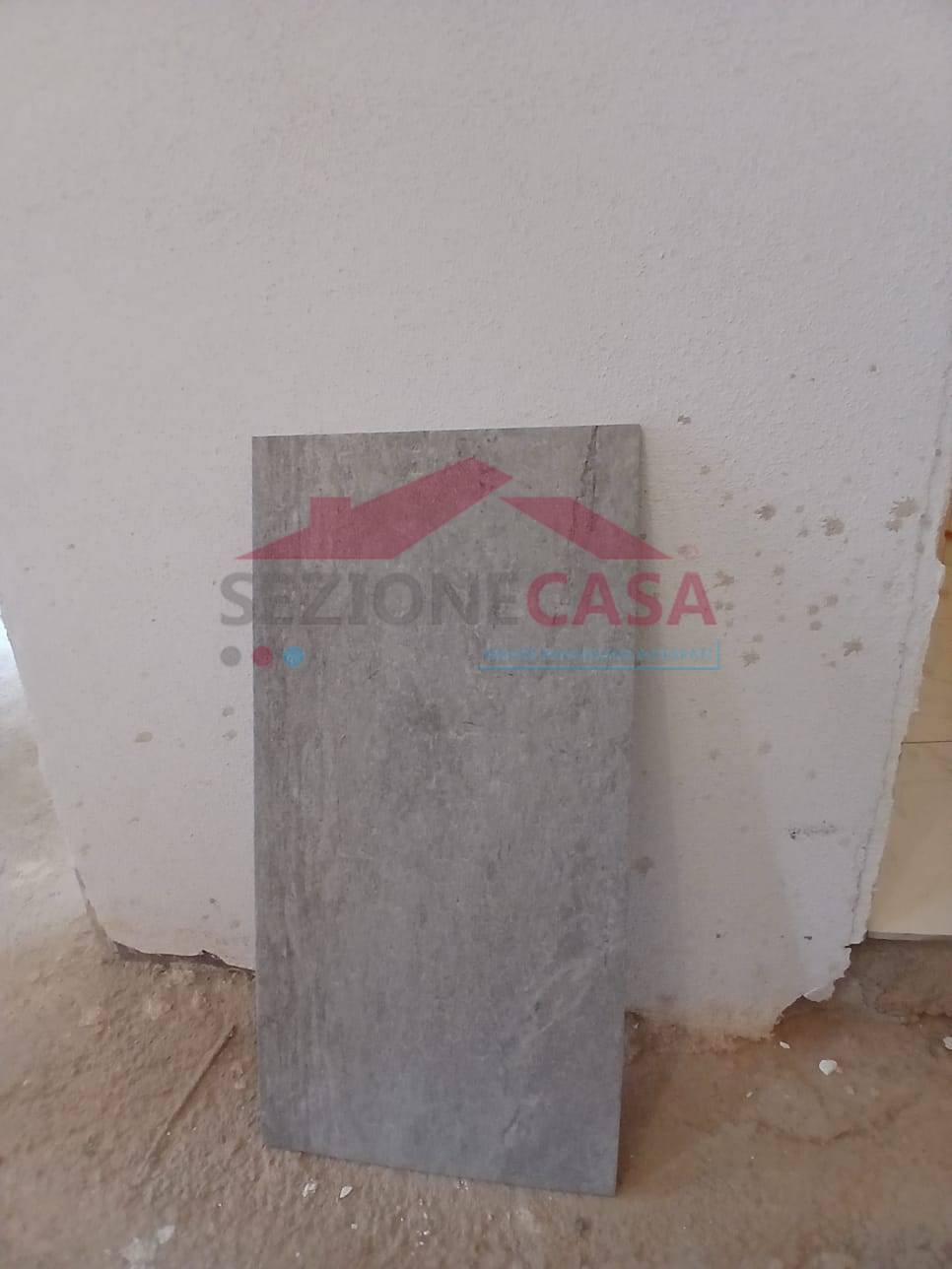 Appartamento in vendita a Saronno, Centro