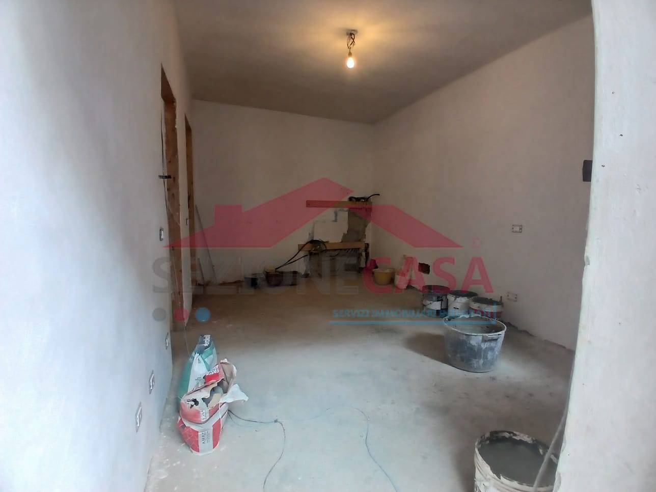 Appartamento in vendita a Saronno, Centro