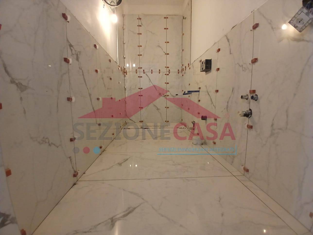 Appartamento in vendita a Saronno, Centro