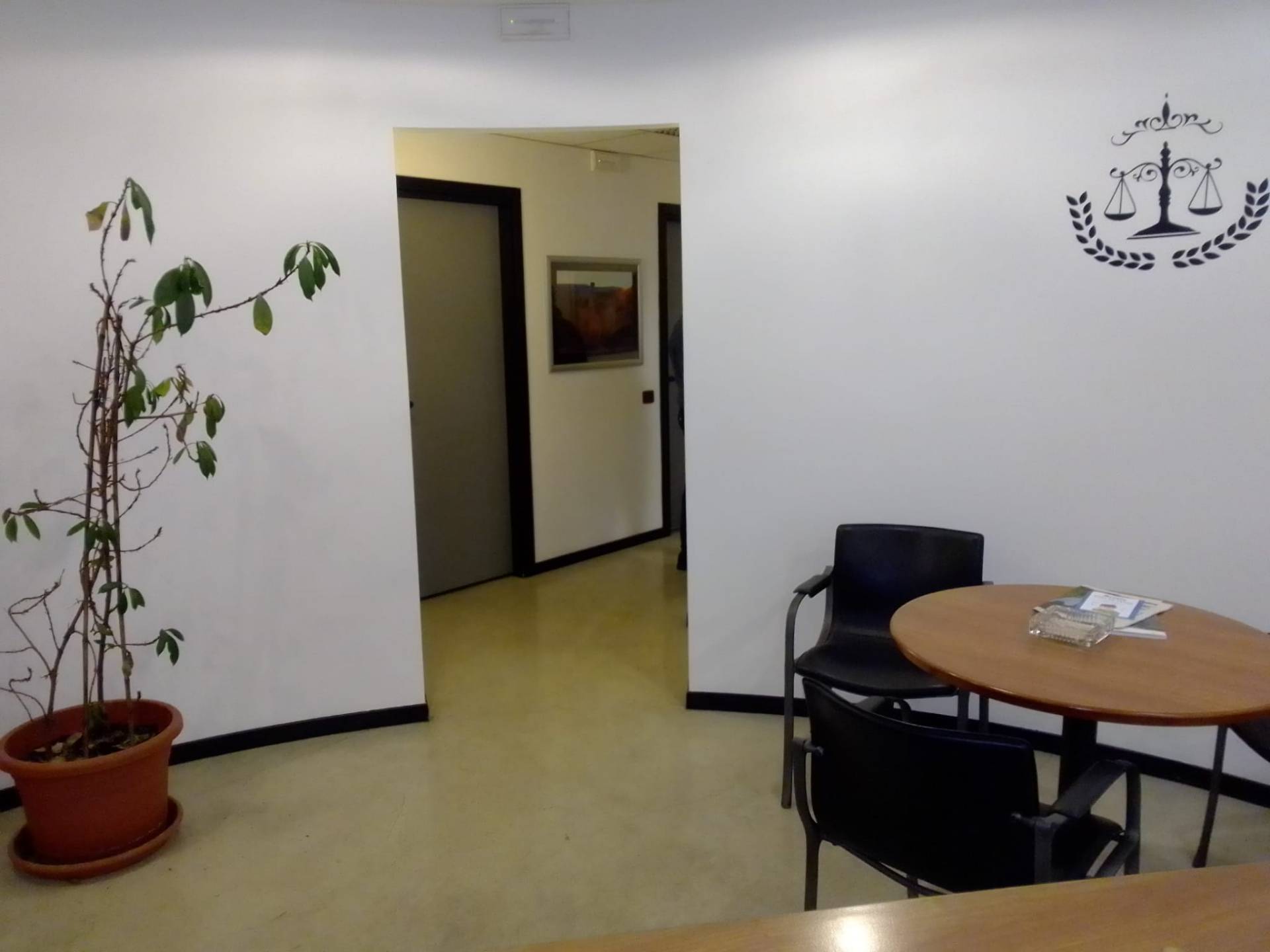 Studio/Ufficio in affitto a Saronno, Centro