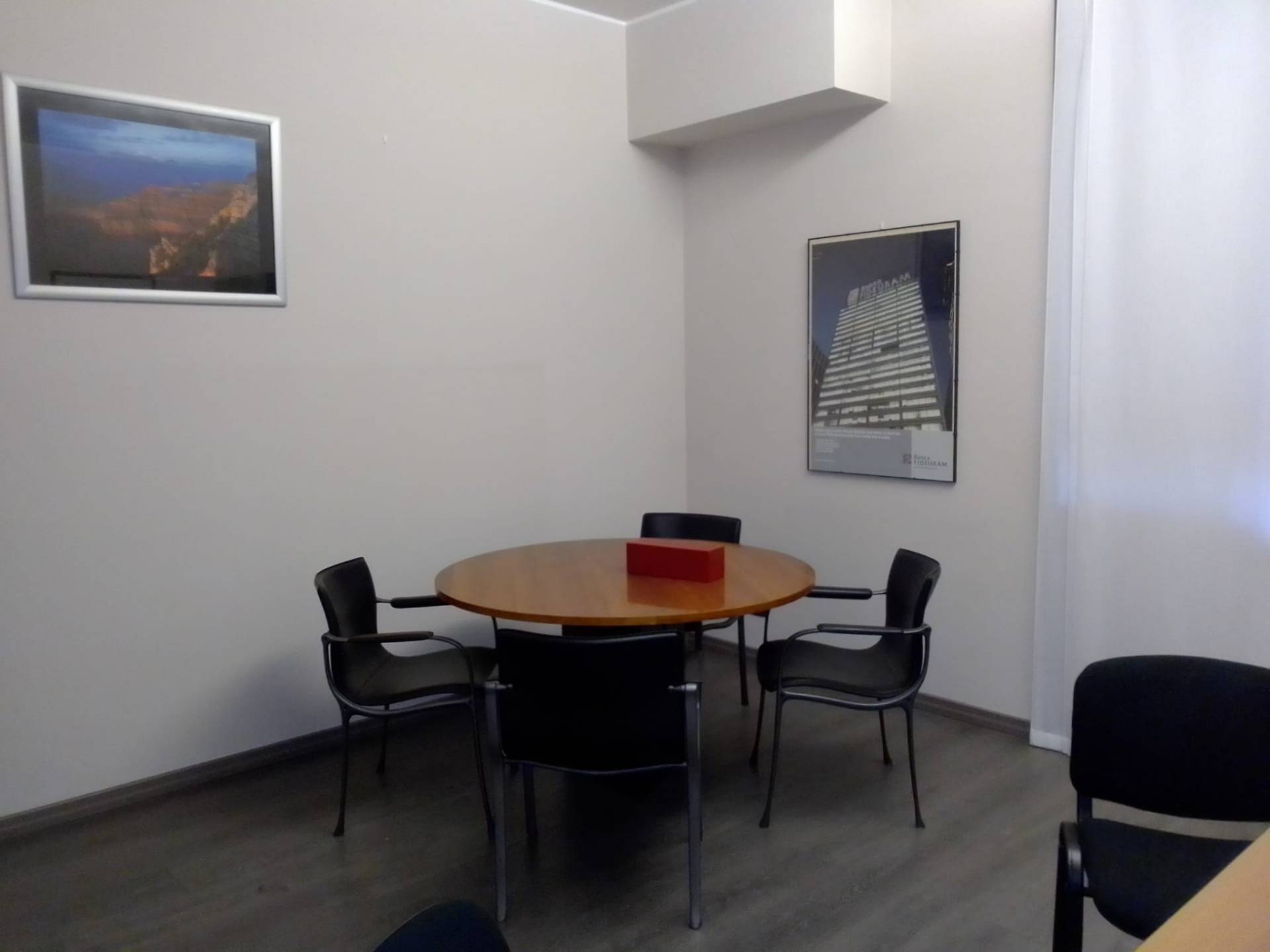 Studio/Ufficio in affitto a Saronno, Centro