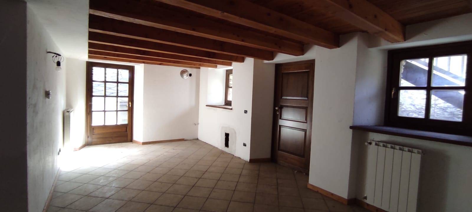 Appartamento in vendita a Arvier, La Crte