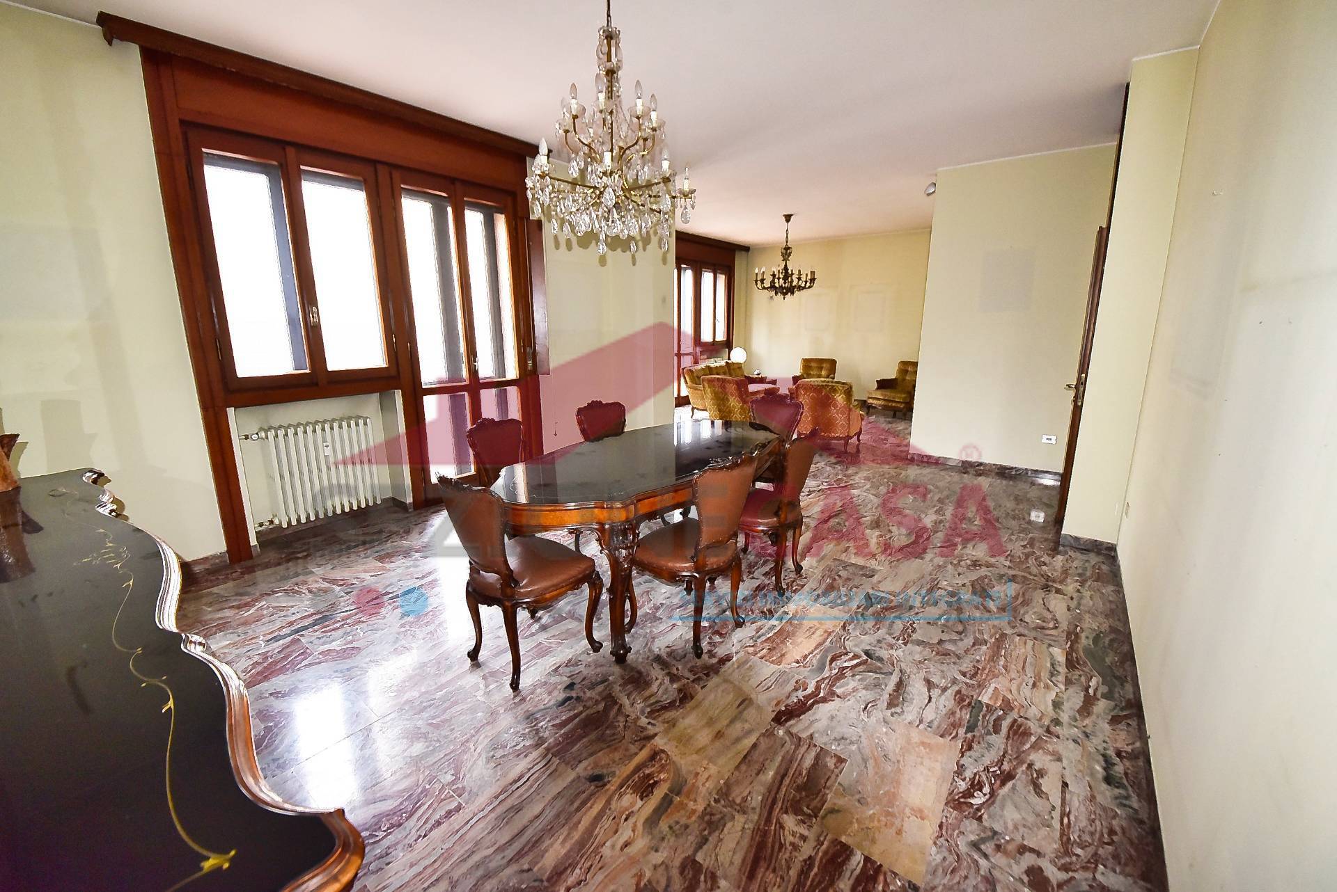 Appartamento in vendita a Saronno, Centro