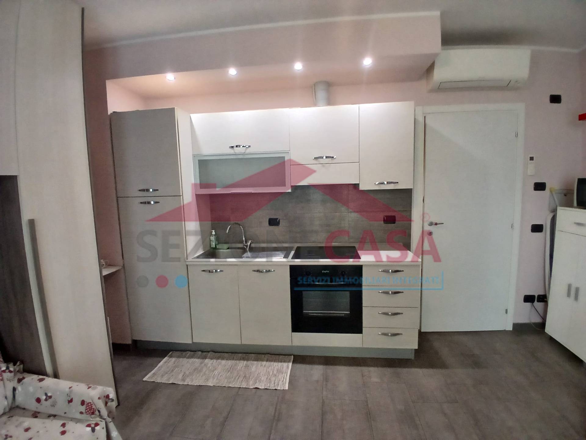 Appartamento in vendita a Saronno, Centro