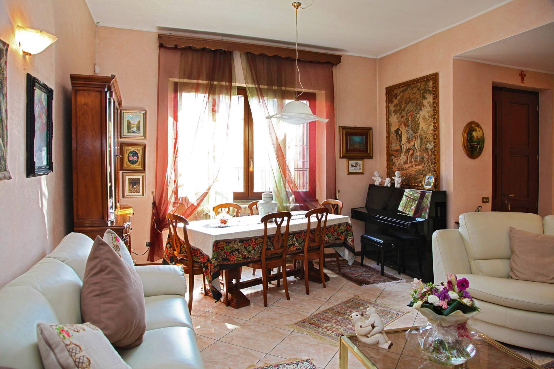 Villa in vendita a Saronno