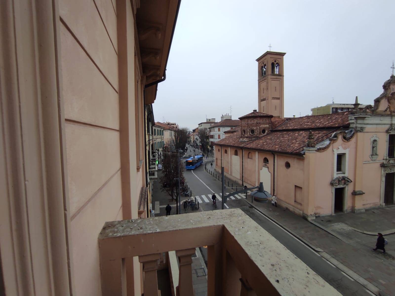 Appartamento + Mansarda in affitto a Saronno, Centro