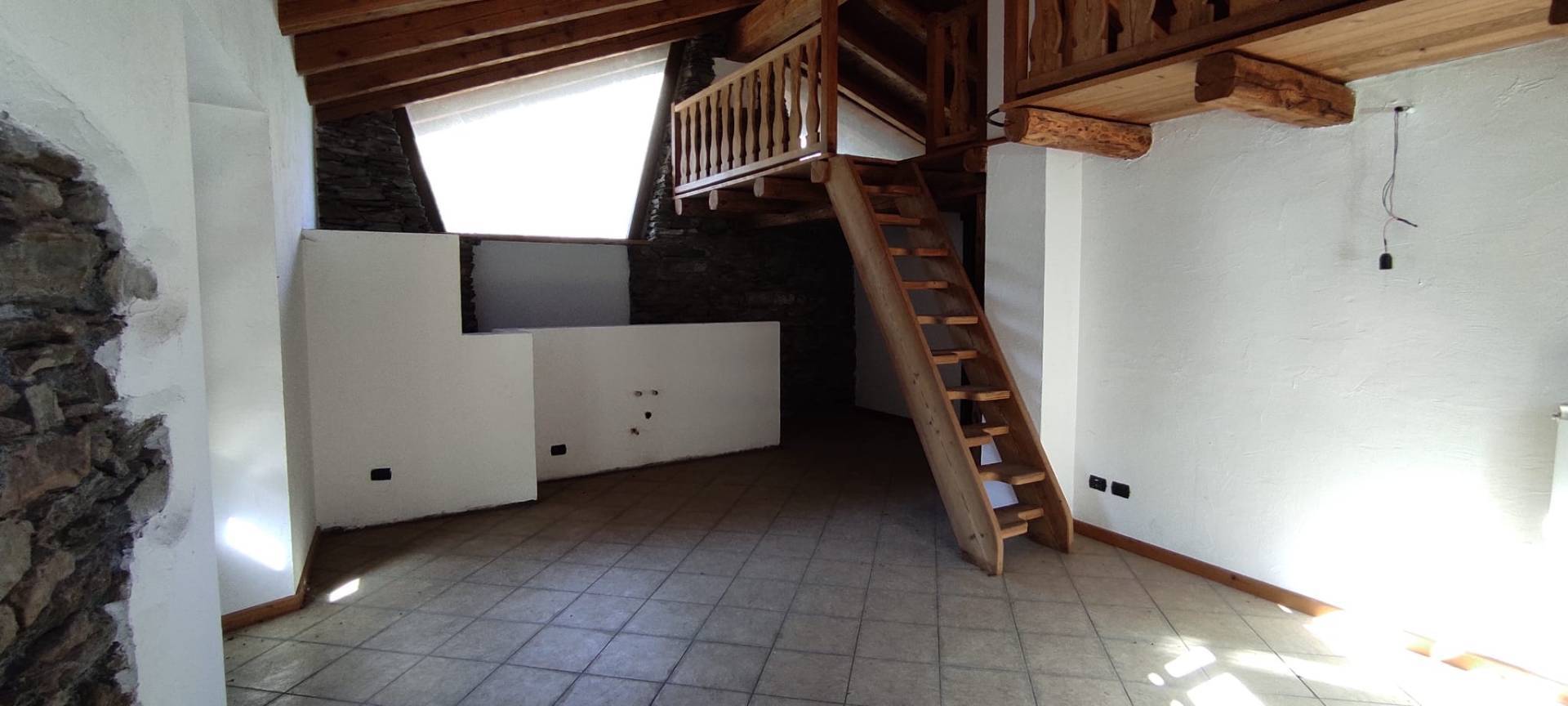 Appartamento in vendita a Arvier, La Crte