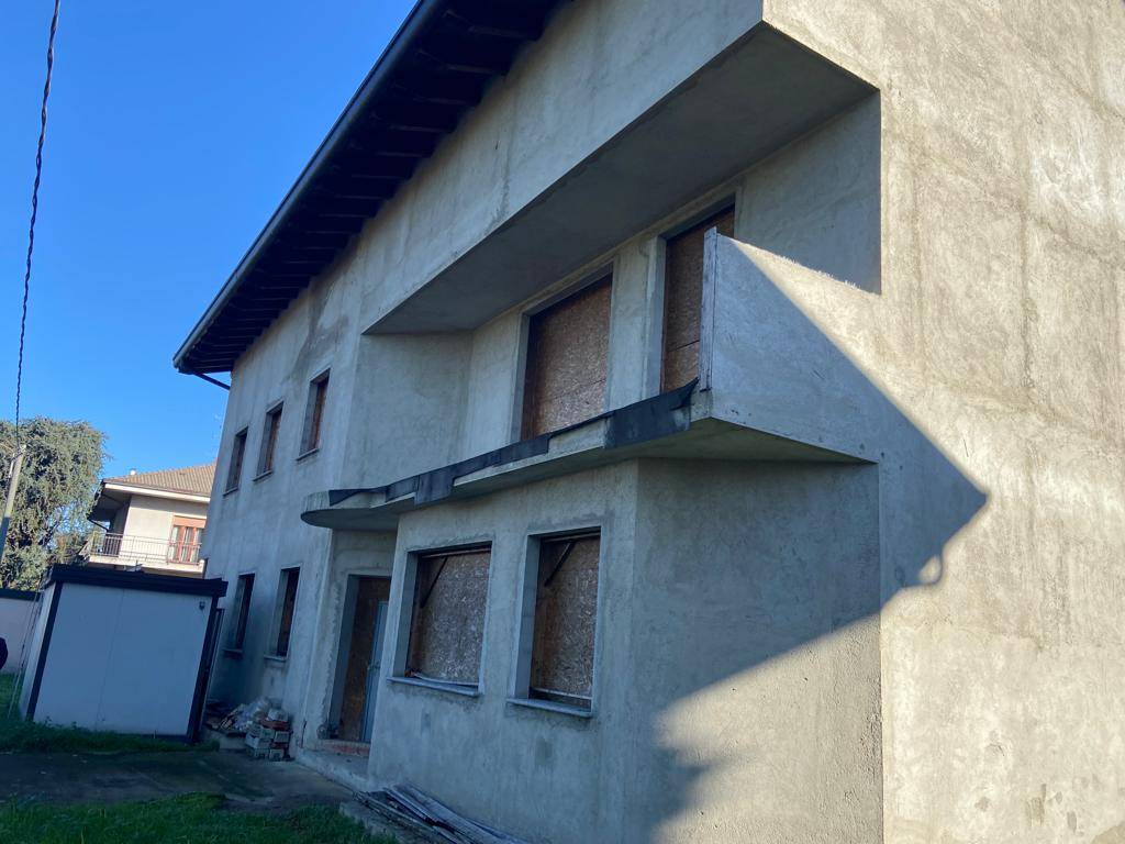 Villa in vendita a Saronno