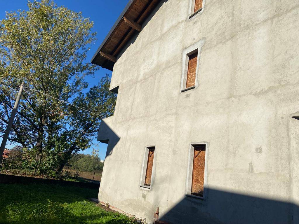 Villa in vendita a Saronno