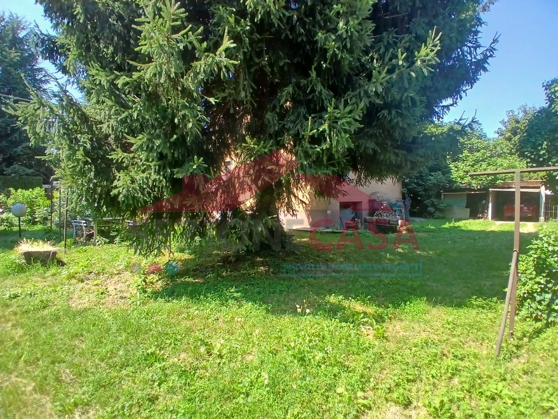 Villa in vendita a Saronno