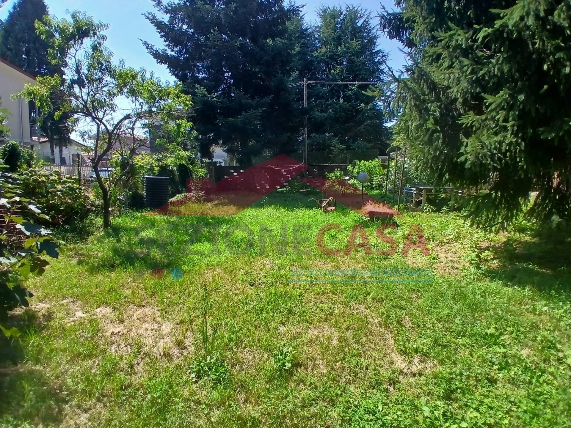 Villa in vendita a Saronno