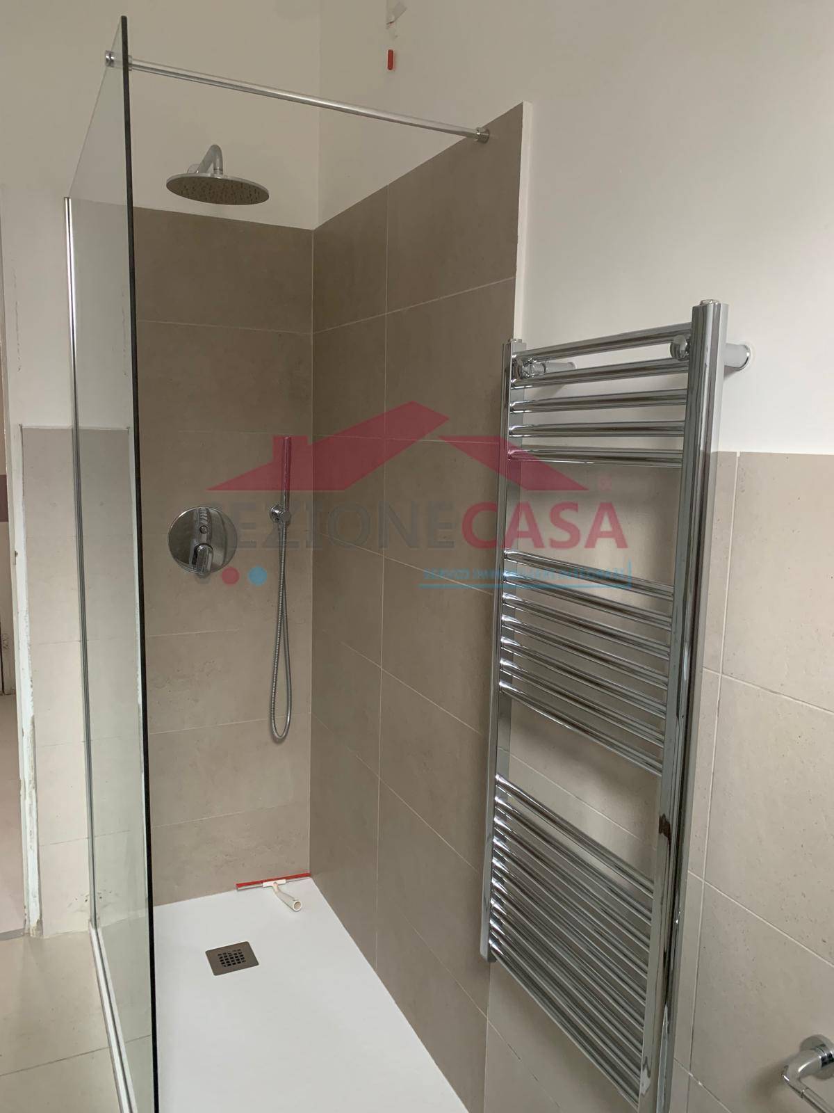 Appartamento in affitto a Caronno Pertusella, Pertusella