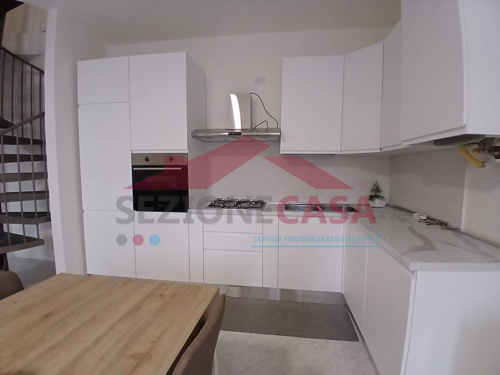 Appartamento in affitto a Saronno, Centro