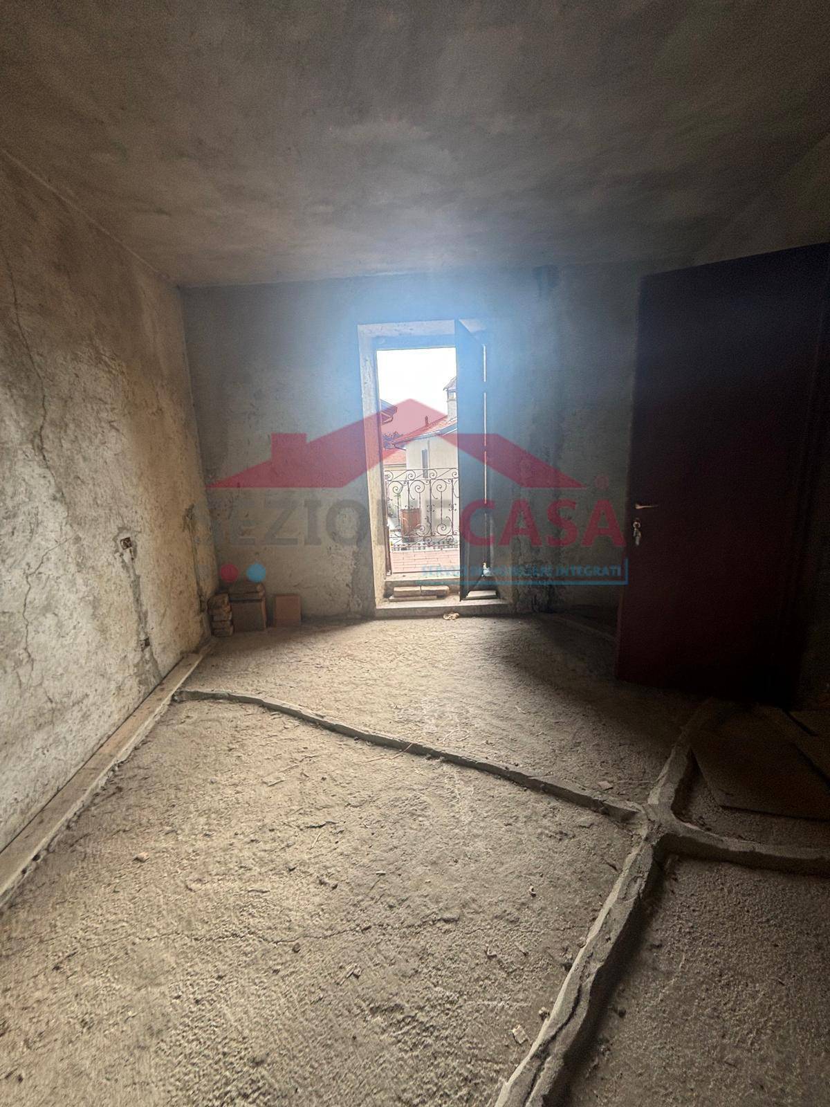 Rustico in vendita a Lurago d'Erba