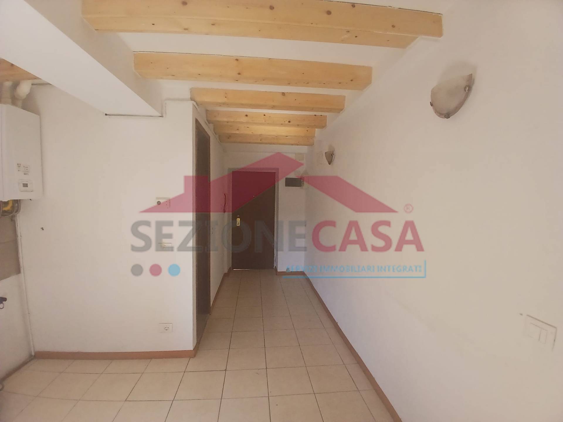 Appartamento in vendita a Saronno, Centro