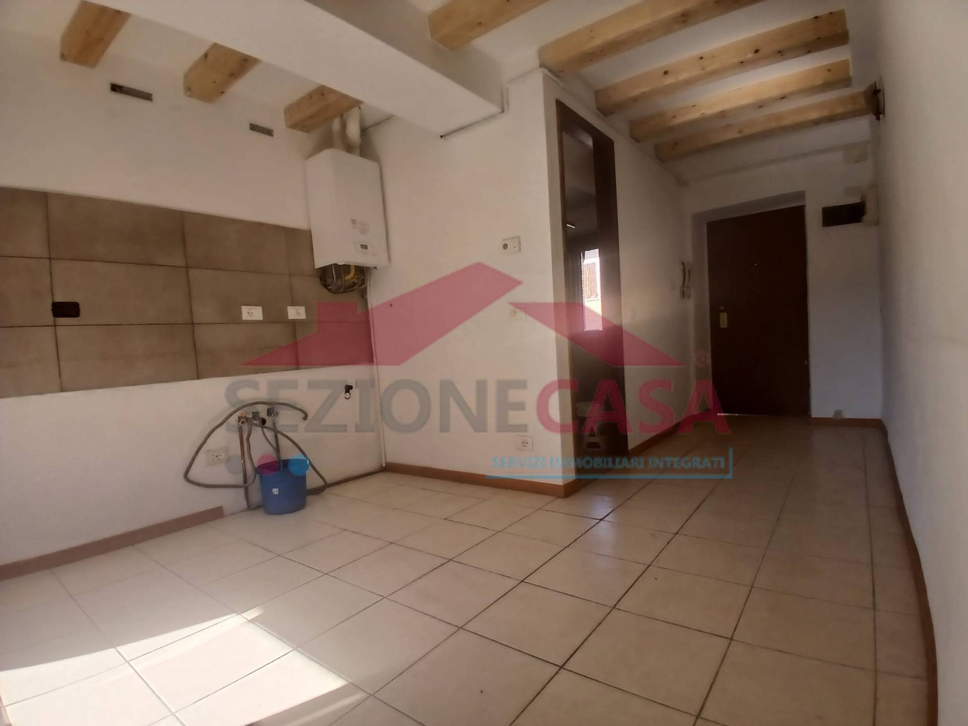 Appartamento in vendita a Saronno, Centro