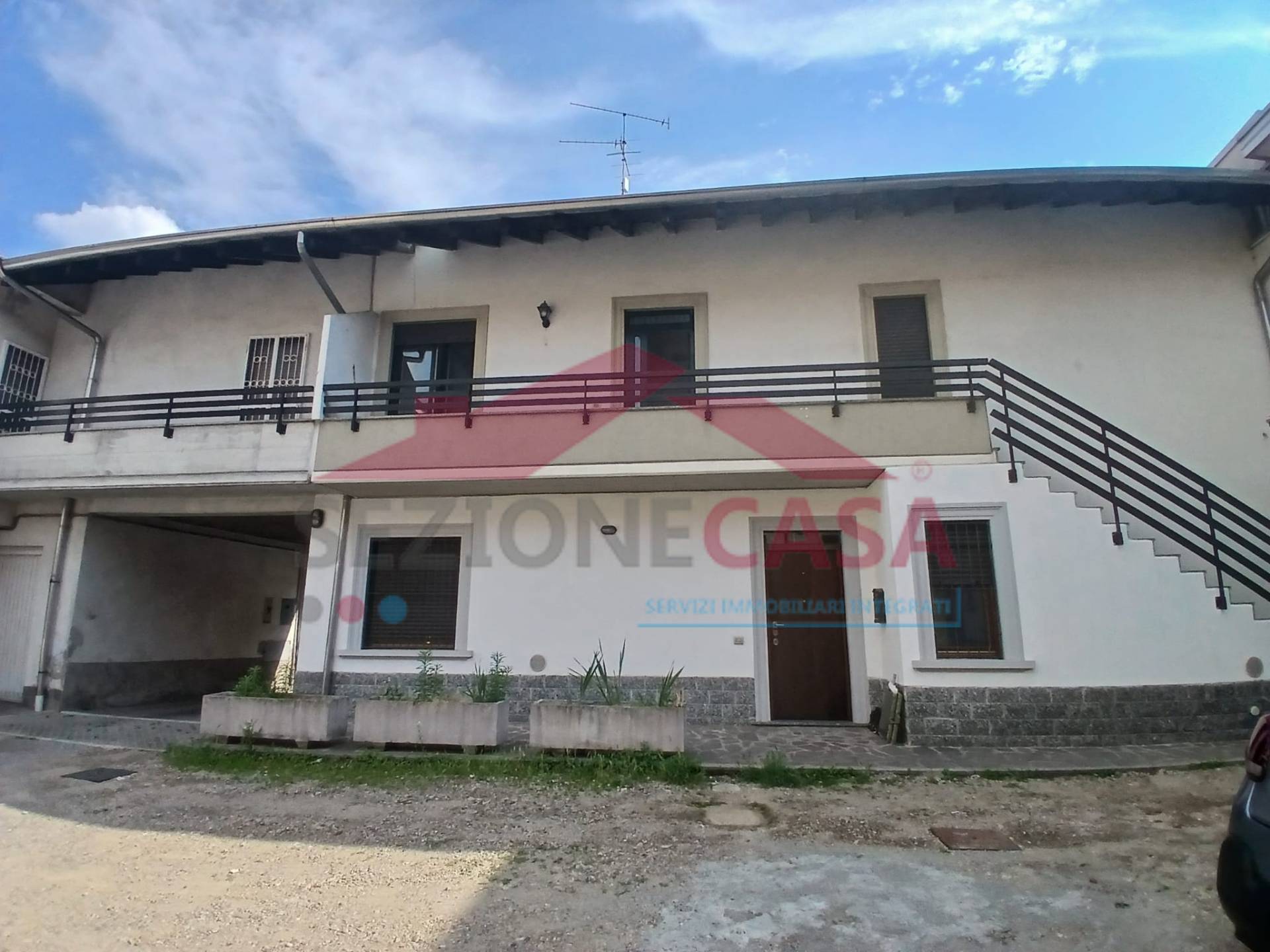 Appartamento in vendita a Saronno, Cascina ferrara