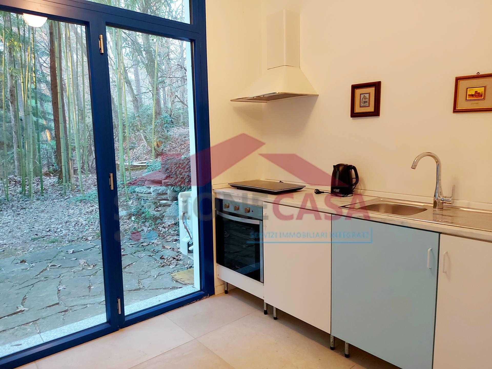 Casa singola in vendita a Tradate, Abbiate Guazzone