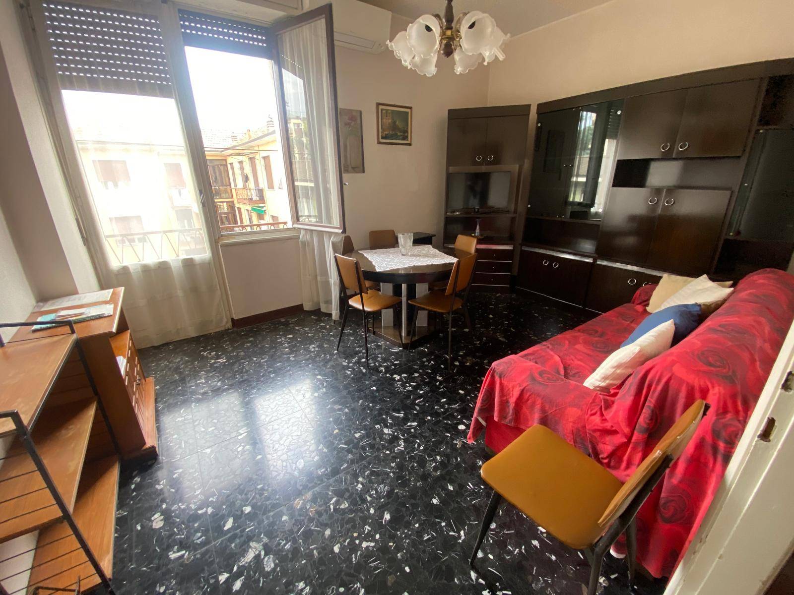 Appartamento in vendita a Saronno, Centro