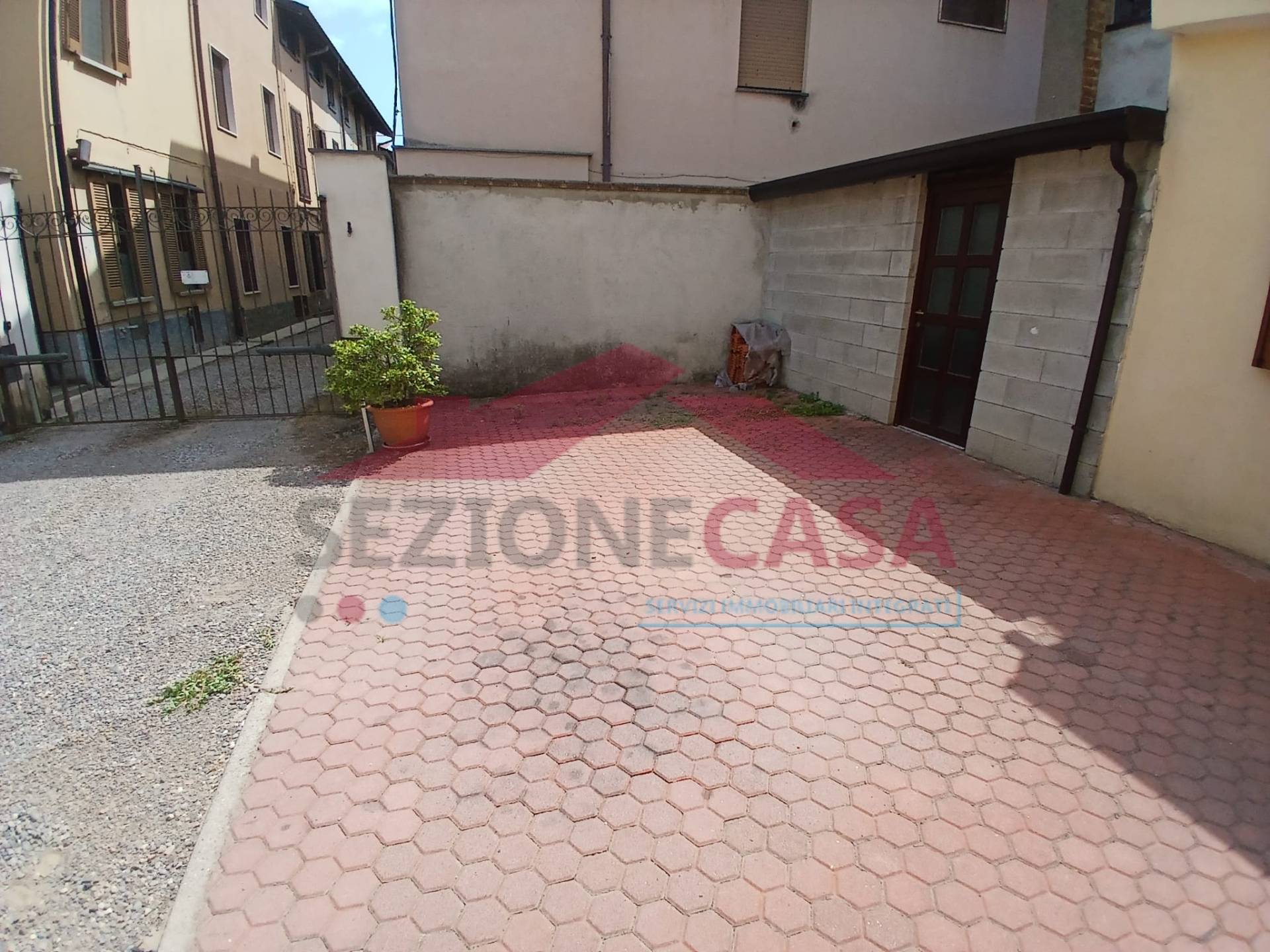 Appartamento in affitto a Turate